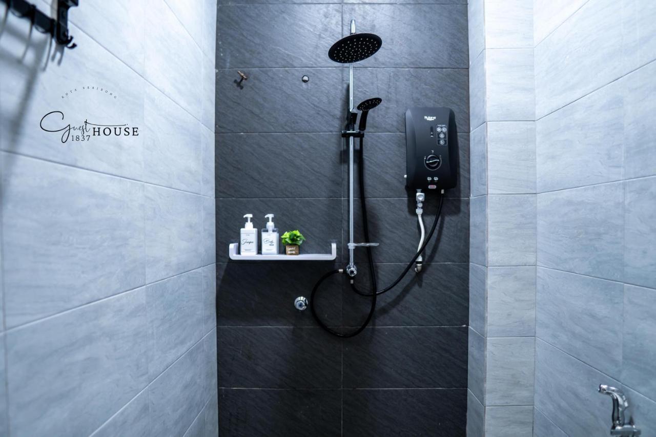 1837 Guest House @ Kota Bharu, Wifi Netflix المظهر الخارجي الصورة
